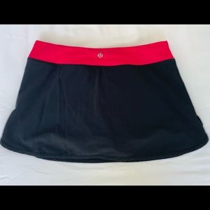 Black and pink lululemon tennis skirt size 2